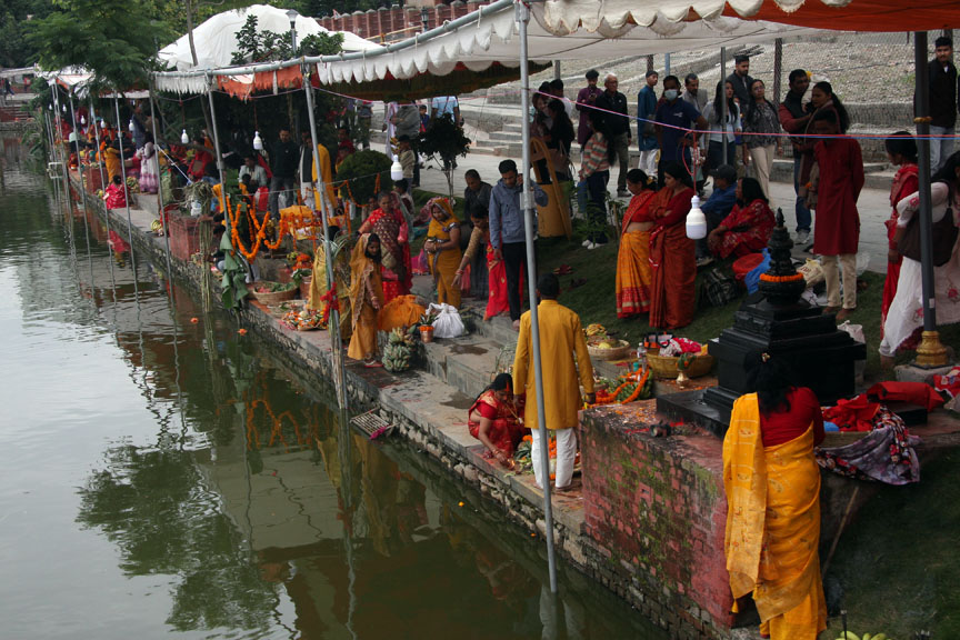 नेपालमा आज श्रद्धा र उल्लाससहित छठ पर्व मनाइँदै