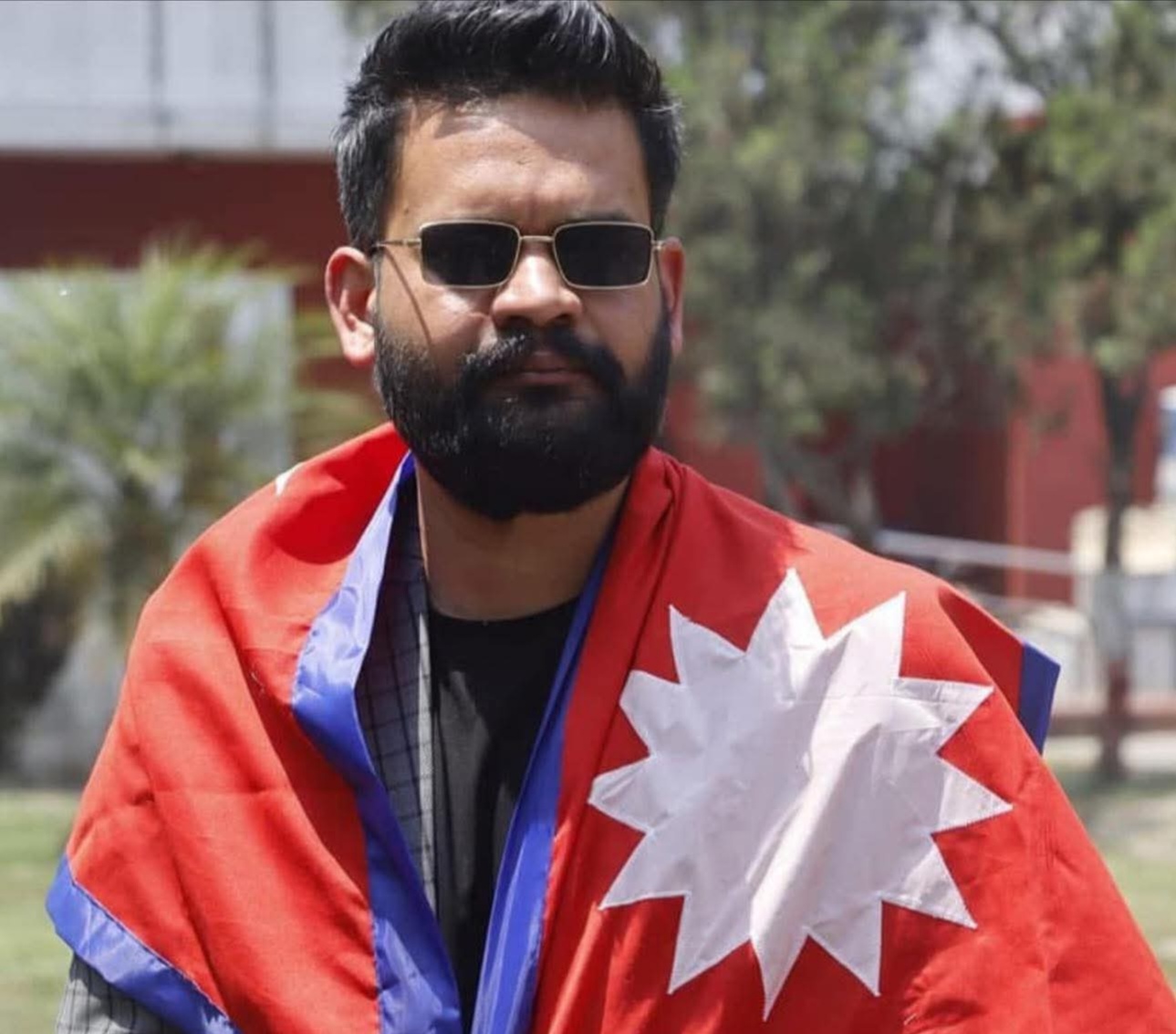 झापा-५ मा बालेन्द्र शाहको फराकिलो जित,  केपी ओली पराजित