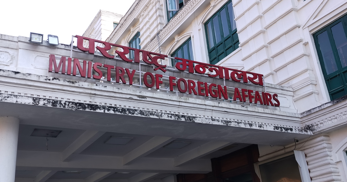 पश्चिम एसियामा रहेका नेपालीको सुरक्षाका लागि सरकार सक्रिय, ‘र्‍यापिड रेस्पोन्स टास्कफोर्स’ गठन गरिने